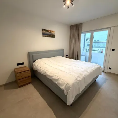 Apartment Renovated 3-bedroom With Amazing Sea View T169